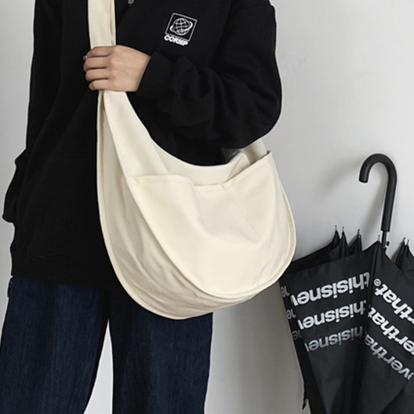 Large capacity dumpling nylon crossbody bag