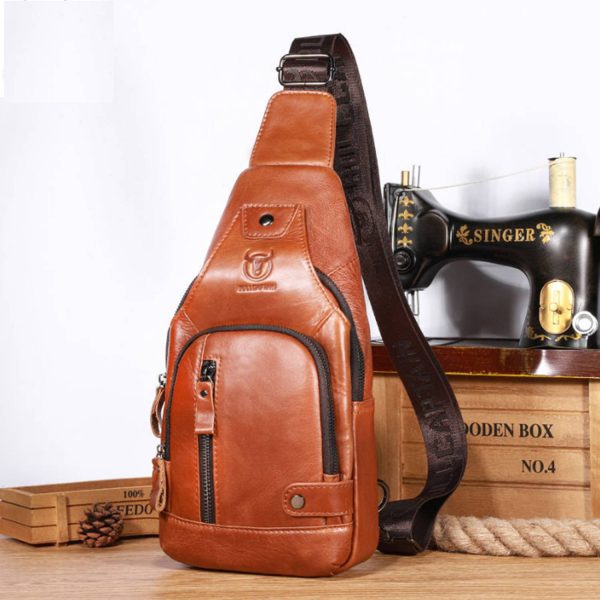 Outings Fashion-Forward Men's Genuine Leather Bag