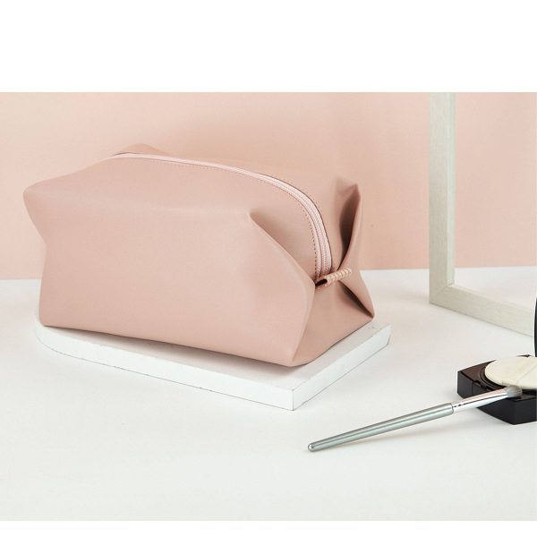 1dfbe875-4151-4244-ad77-08be35aeaacb_095-79.jpg Square Large Capacity Cosmetic Bags