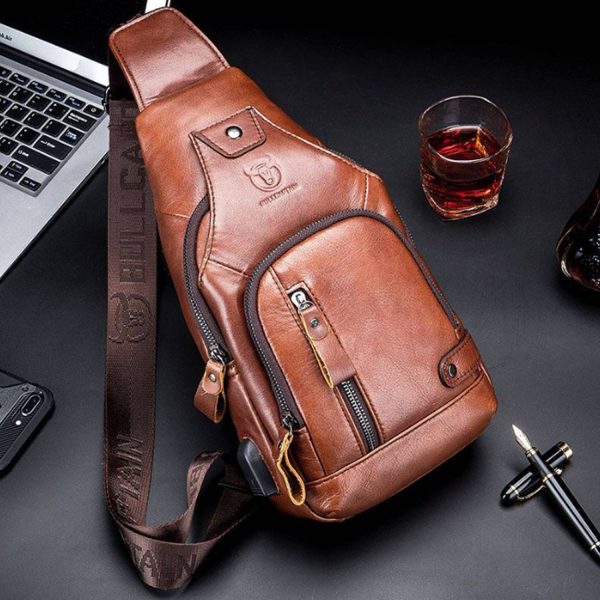 Outings Fashion-Forward Men's Genuine Leather Bag