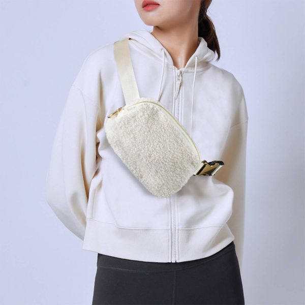 Fleece Cross body Everywhere Bag