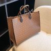 Female Large Capacity Retro Mature Leather Handbag Tote Bag