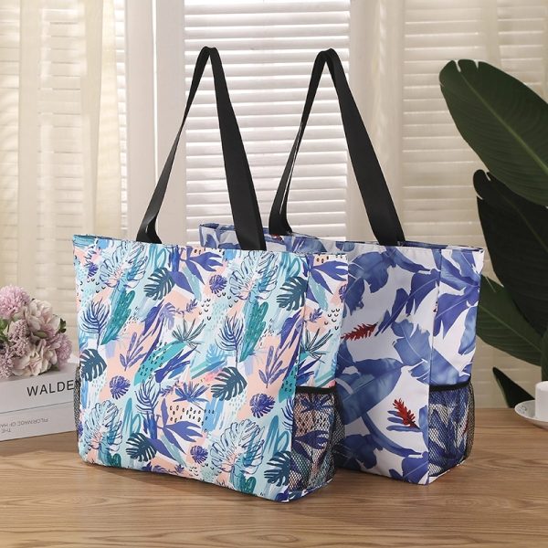 Travel beach tote bag