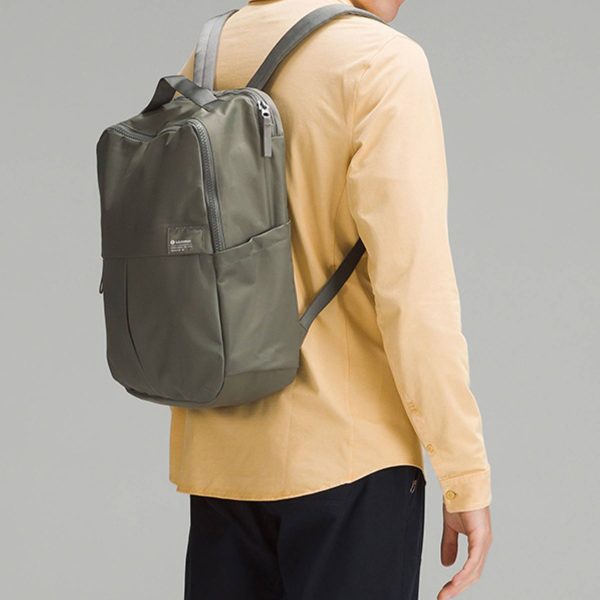 4523c5c7-af50-4663-ba5b-993989cbd7b2_11.jpg Oxford Fitness Outdoor Mountaineering Tourism Backpack