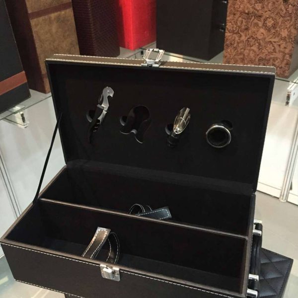 4cf61f5e-ecff-4245-b55e-a241cb7854ef_2.jpg Wine Opener Set