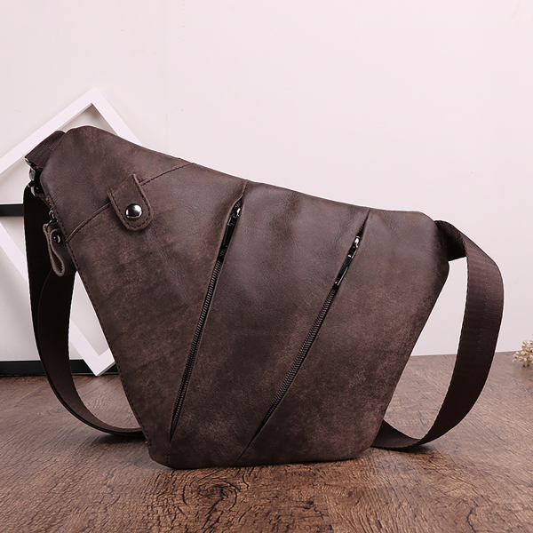 Men’s Outdoor Sports Genuine Leather Crossbody Bag