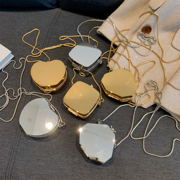 5719504c-5fe2-4a9c-a66b-b03116197908_BGZA295.11.png Acrylic Crossbody Chain Earphone Bag