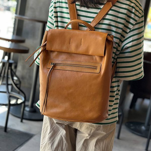 5b0dfcea-57ca-47e8-aaad-1096a30624ee_未标题-4.jpg Large capacity genuine leather backpack