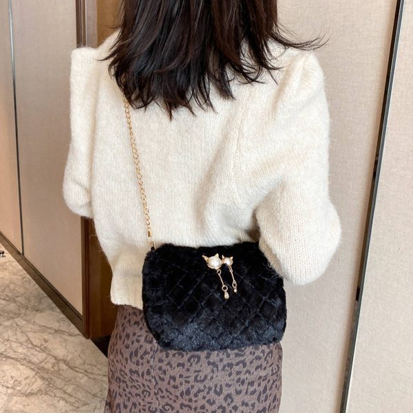 Cotton Stylish versatile cross-body plush chain shoulder bag