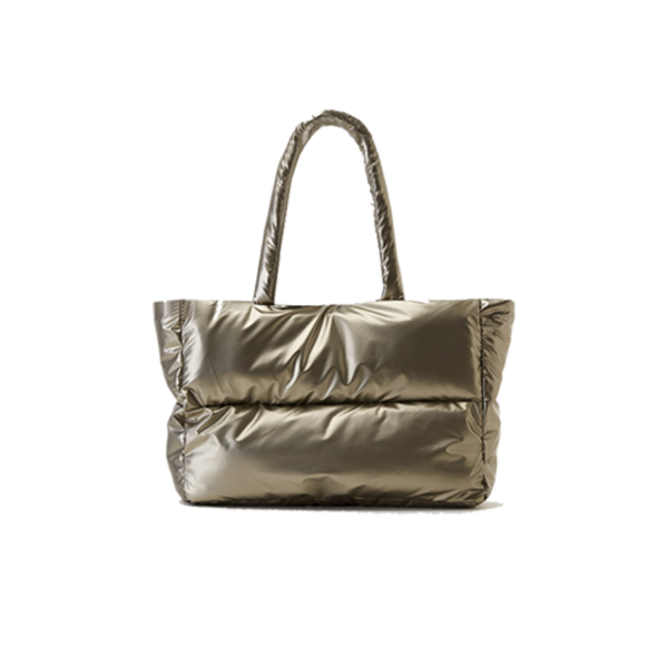 Stylish and Simple Quilted Tote Bag for Winter Wear