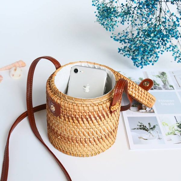 Fashion Rattan Woven Bucket Crossbody Bag