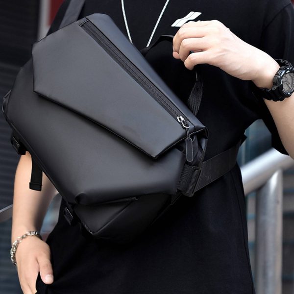 Oxford cloth high-capacity cool messenger bag