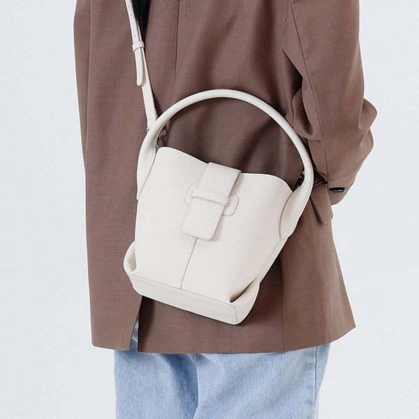 The Bucket PU Bag for Women