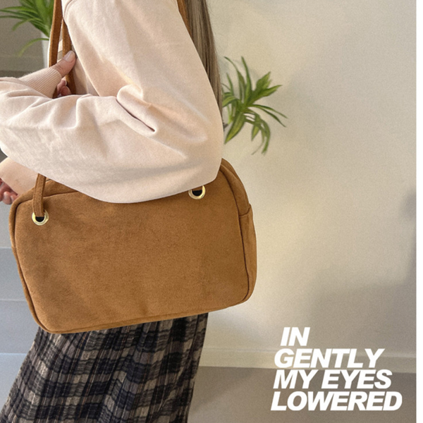 aede6f8b-ee7b-4099-a0cd-1aeabadde344_BGZA284.10.png Retro Shoulder Crossbody Bag