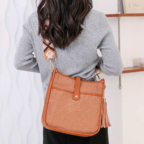 PU Leather Plush Crossbody Bags Fit for Women in Winter