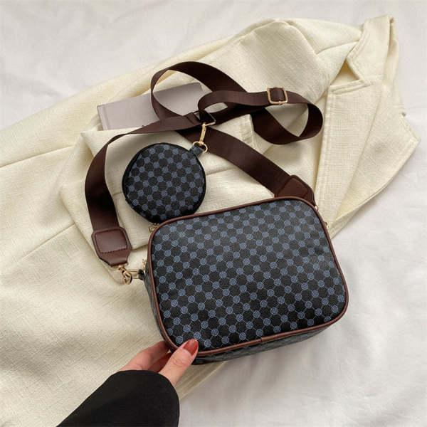 Girls Stylish Retro Printed Purse Bag