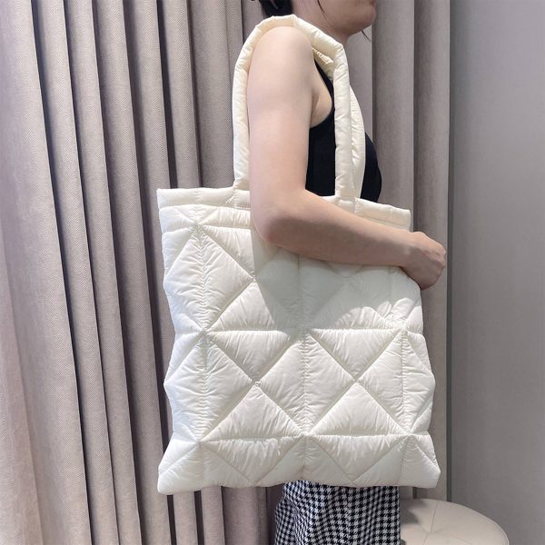 Nylon Simple puff down tote bag