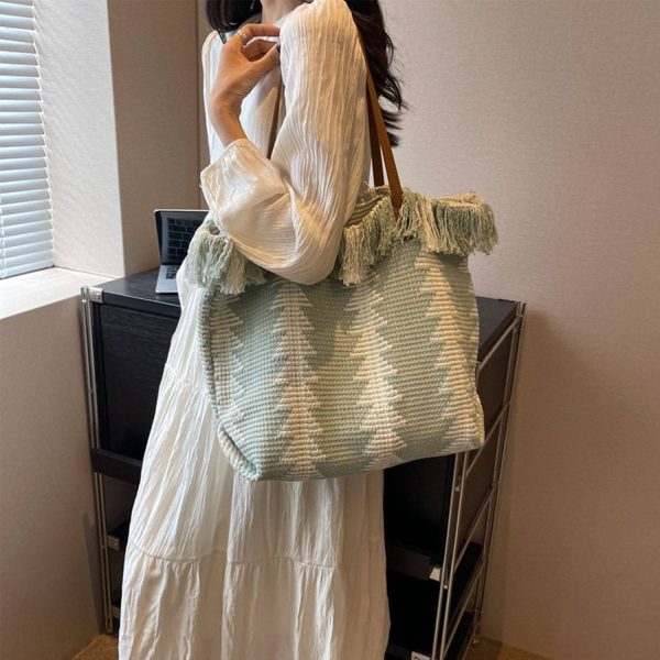 Wool woven tote bag