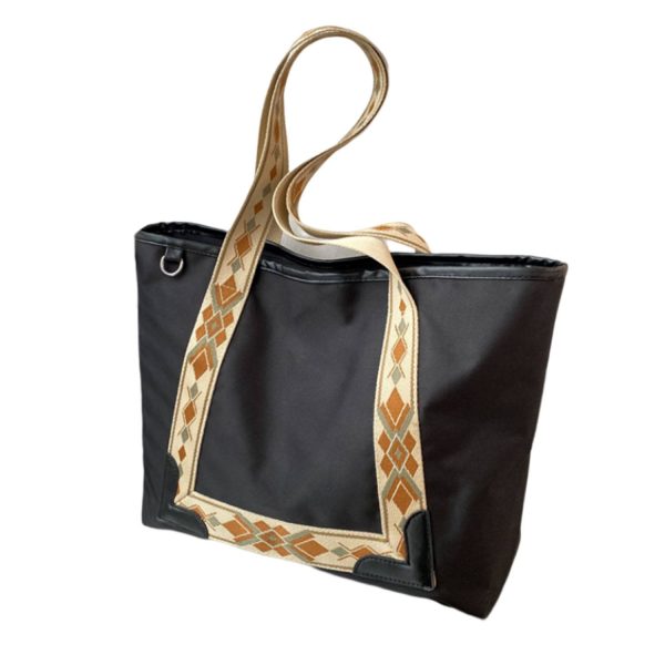 Commuter Large Capacity tote bag for woman