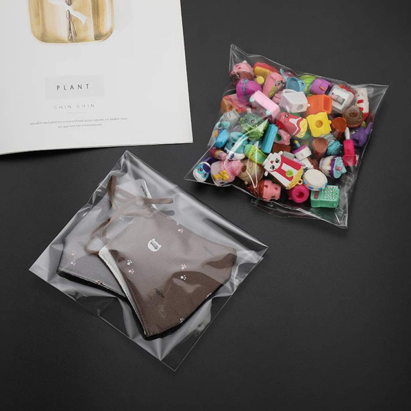 Self-Sealing Clear Plastic Cellophane Bags