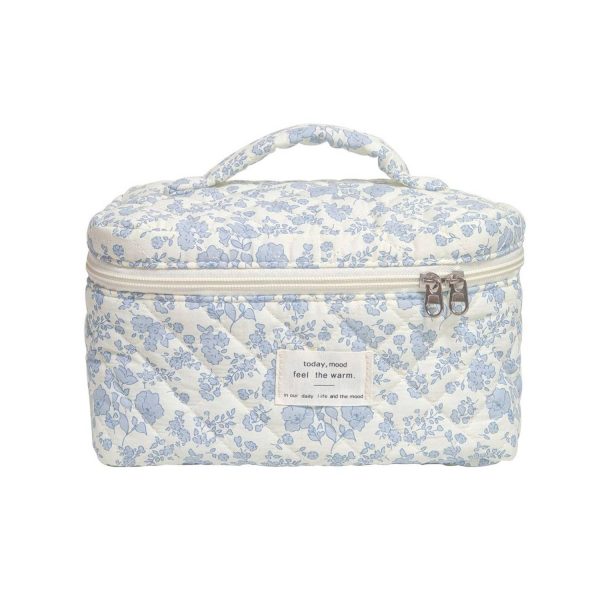 Portable Quilted Floral Makeup Bag – Durable Polyester
