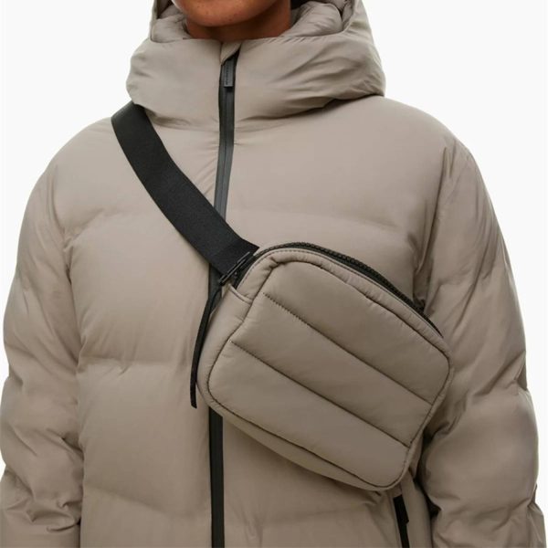Waterproof Nylon Puffer Waist Bag for Sports Travel