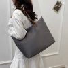 Top Zipper Large Capacity Nylon Tote Bag