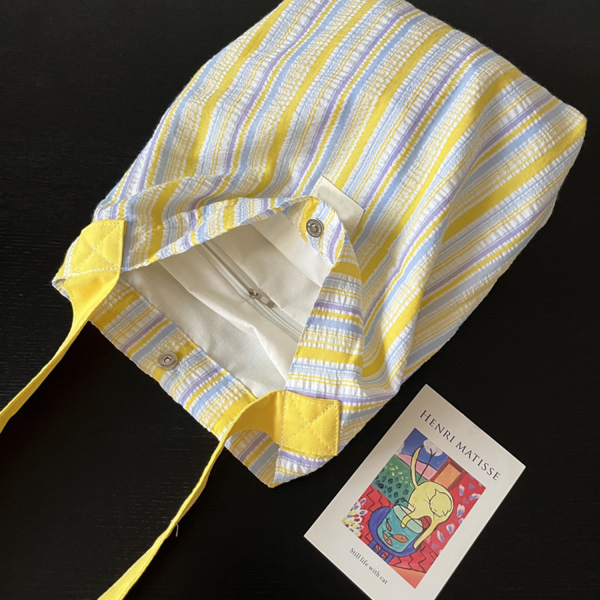 Large Capacity Polyester Striped Tote Bag
