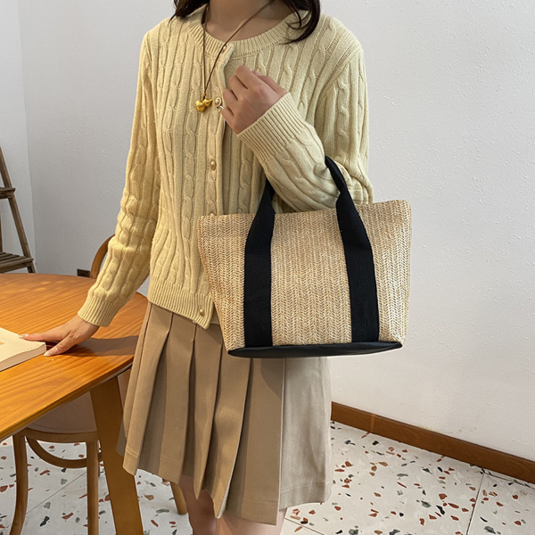 Straw Woven Beatch Tote Bag