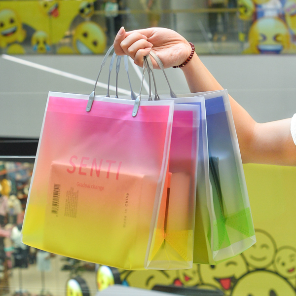细节1_1765257667436.png Gradient PVC Plastic Tote Bag