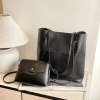 细节2_1761900642814.png 2-Piece PU Leather Retro Tote Bag Set