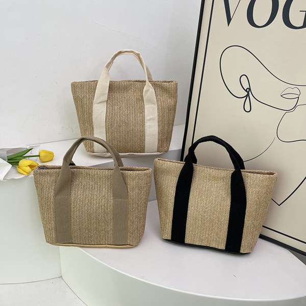 Straw Woven Beatch Tote Bag
