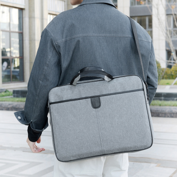 4-7_1785660307347.png 15.6-Inch Lightweight Oxford Laptop Shoulder Bag